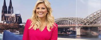 In der neuen show die rtl sommerspiele werden die stars in insgesamt 14 olympischen disziplinen. Fruh Moderatorin Jennifer Knable Verlasst Rtl Dwdl De