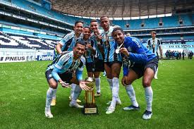 Currently, grêmio rank 19th, while fortaleza hold 3rd position. Sem Guedes Mas Com Azevedo Confira A Lista De Relacionados Do Gremio Para Encarar O Fluminense Gzh