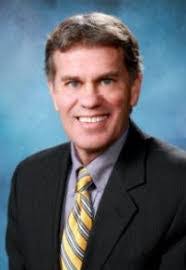 Scott Loos's Instagram, Twitter & Facebook