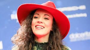 Lorde told fans last year that she had recorded some lorde told fans last year that she had with her collaborator jack antonoff in auckland and los angeles. Lorde Ist Zuruck Die Sangerin Aus Neuseeland Bringt Neue Musik Heraus Stern De