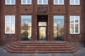 The german empire donated the german house (das deutsche haus) to the people of flensburg as a sign of its gratitude for loyalty. Deutsches Haus Flensburg