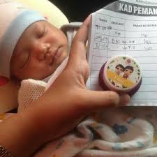 Bacaan kuning bayi yang normal tidak melebihi 5 mg/dl. Ibu Dalam Pantang Sedih Baby Kena Kuning Amalkan Tips Ini Kurangkan Kuning Bayi Momqhalif