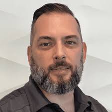 Land Rover Darien Staff