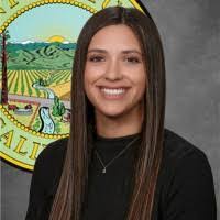 Lilly Hanson's Instagram, Twitter & Facebook