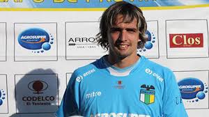 oˈxiɣins ˈfuðβol ˈkluβ), also known as o'higgins de rancagua, is a chilean football club based in rancagua, that is a current member of the campeonato nacional.the club's home stadium is the estadio el teniente, opened in 1945 and renovated for the 2015 copa américa, which was hosted by chile. Ex Jugador De O Higgins Fue Condenado A Cuatro Anos Y Medio De Carcel Por Incitacion A La Violencia En Un Partido En Paraguay Emol Com