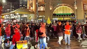 We would like to show you a description here but the site won't allow us. Live Breaking News Melbourne Anti Lockdown Protests As State Enters Snap Lockdown