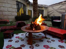 لوريت بوصلة Outdoor Decor Home Decor Decor