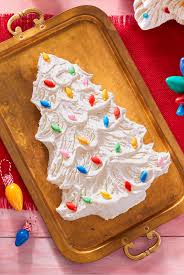 Poke cake recipes are becoming more popular, and we can definitely see why. Vintage Christmas Poke Cakes Recipes Make Mature Christmas Cake Recipe Bbc Good Food Merry Christmas Visit Us At Myincrediblerecipes Com For Tons Of Recipes Aneka Ikan Hias
