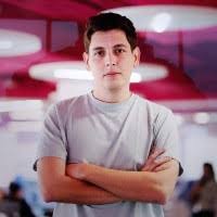 10+ perfiles de «Adrian Coello»