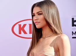 The person that you should be waiting to hear 'i'm pretty' from is yourself.. Zendaya Coleman Parted Ways With Publicist Who Told Her Just Be Happy To Be A Black Girl On A Magazine Cover The Independent The Independent
