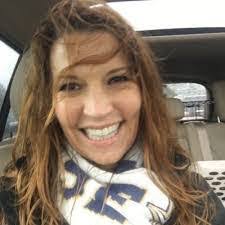 Carrie Hofer's Instagram, Twitter & Facebook