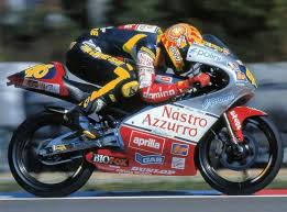 Valentino Rossi Aprilia Rs125 Motogp 125cc Racing Bikes Pinterest Valentino Rossi Motogp Valentino Rossi Aprilia Motogp Valentino Rossi