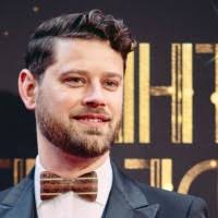 60+ "Lupson" profiles