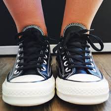 Black And White Chuck Taylors Low Made To Resemble The Original Converse Style That Was Popularized In The 70s The Converse 70 S Low Tops Are One Of Our F Converse Converse Style Chuck Taylors