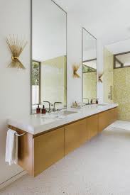 Photo 15 Of 17 In A Stale Desert Midcentury Gets A Punched Up Modern Bathroom Design Modern Master Bathroom Bathroom Design
