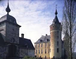 Under the vervoordts' tenure, the castle has once again taken on a sense of magic and wonder since the 1970s, axel vervoordt has developed a strong interest in eastern philosophy, directly. Axel Vervoordt And The Castle That Featured In My Princess Dreams Axel Vervoordt Castle Country Mansion