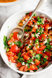 This is great for salads and super easy to do. Tomato And Onion Salad Nicky S Kitchen Sanctuary