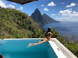 Accommodation is available in 6 guest suites which are able to accommodate 2 adults. The Lodge At Cosmos St Lucia Guesthouses For Rent In Lc St Lucia