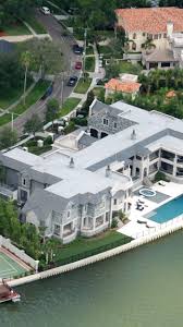 With the patriots getting ousted early from the nfl postseason, that. Tom Brady Has Arrived In Tampa Bay Moving Into Derek Jeter S Mansion