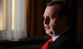 Rector tomáš zima wishes students well outlines university priorities in new academic year. Tomas Zima Byl Opet Zvolen Rektorem Univerzity Karlovy E15 Cz