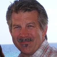 Holly Mynk's Instagram, Twitter & Facebook