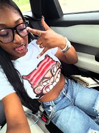 Checkout @pretty.kiara8