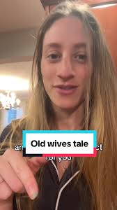 I loved these old wives tales, I thought they were so fun and I remember  writing them all down in the baby books throughout my pregnancies  #greenscreen #fyp #pregnancy #gendertest #hairline ...