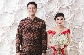 See more of pengantin lelaki untuk cik gadis on facebook. Berniat Meminang Gadis Jawa Siapkan 8 Barang Seserahan Ini