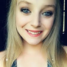 Darcy Retchless's Instagram, Twitter & Facebook