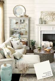 Benjamin Moore S Simply White Room Examples Modern Farmhouse Living Room Decor Farmhouse Decor Living Room Farm House Living Room