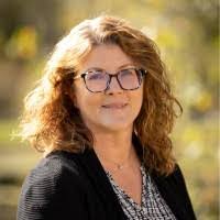 Stephanie Kolar's Instagram, Twitter & Facebook