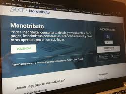 Podés inscribirte, consultar tu deuda y vencimientos, hacer pagos, imprimir tus constancias, solicitar talonarios y hacer otras operaciones en un solo lugar. La Afip Anuncio Dos Importantes Beneficios Para El Monotributo Minuto Neuquen
