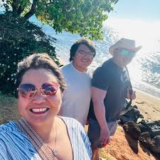 What are good family activities and beaches in Maui?