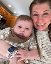 APRIL • m e m s ✨