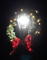 Reindeer wreath ~dollar tree christmas diy ~christmas wreath ~how to make a deco mesh ruffle wreath. Lights Lamp Post Wreath Theperrynews