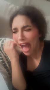 Am I missing something??? #brownmakeup #clownmakeup