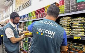 Fiscalização encontra mais de 650 produtos impróprios em supermercados de Manaus