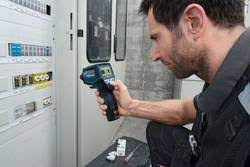 Bosch gis 1000 c professional thermal detector and imager from toolstop.co.uk. Bosch Professional Gis 1000 C Professional Ir Thermometer Display Thermometer 50 1 40 Up To 1000 C Pyrometer Conrad Com