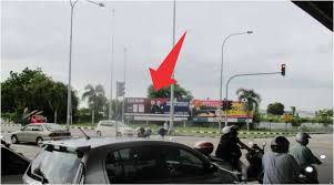 Hua yang berhad @ penang. Jln Sultan Azlan Shah Pulau Pinang Outdoor Billboard Advertising Agency