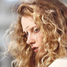 It's quick, it's easy, and saves your hair from the damage of heat styling. How To Style And Care For Wavy Hair Wella Professionals