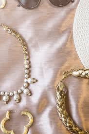 Get white gold vs yellow gold. White Gold Vs Yellow Gold A Complete Comparison Jewelry Auctioned