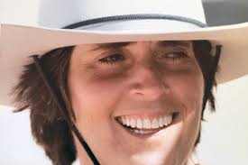 Alice Nemer's Instagram, Twitter & Facebook