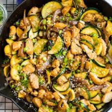 Zucchini Stir Fry With Chicken Quick And Easy Wellplated Com