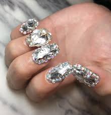 キラキラ ギラギラ グリッター ビジュー 埋め尽くし ネイル 派手 ギャル 個性 シルバー 銀 ミラーネイル 偏光 ストーン ハート トレンドヘアカラー ビジュー ヘアセット