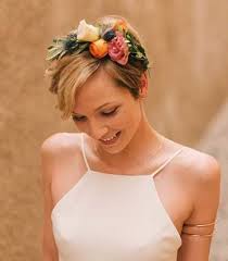 Very Short Hair With Flower Crown Best Short Hairstyles For Wedding You Should See Short Wedding Hair Very Short Hair Pixie Wedding Hair