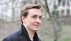 Народный артист россии сергей безруков стал отцом в пятый раз, об этом он сообщил на своей странице в instagram. Sergej Bezrukov Aktyor Prodyuser Fotografii Rossijskie Aktyory Kino Teatr Ru