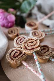 Klassische und knusprige baisers am stiel. Lollikuchen Backen Ein Gesunder Kuchen Mit Sti E L