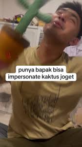 jadi badut aja kita mah kerjaan nya wkwk