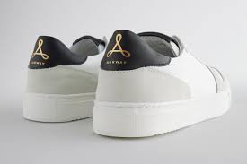 Marcus De Shoes. Luxury footwear handmade in England.