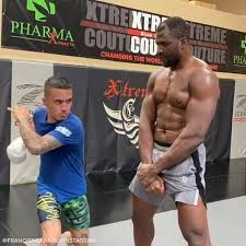 Francis n'gannou wiki update wiki. Espn Mma Francis Ngannou Eats Two Free Body Shots From A Flyweight Facebook